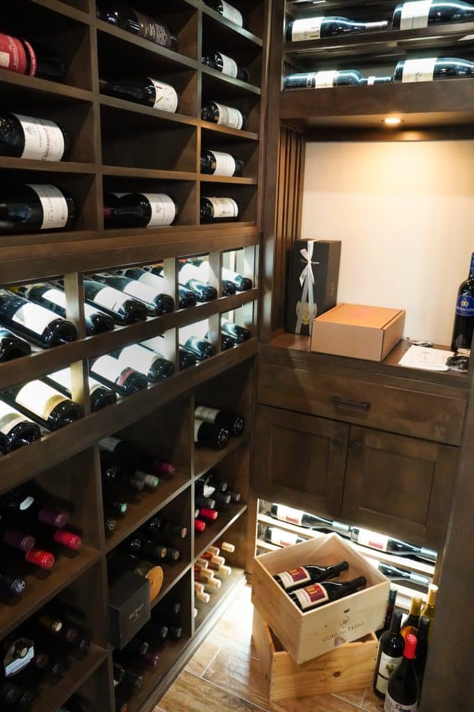 Stunning Residential Glass Wine Cellars in San Francisco